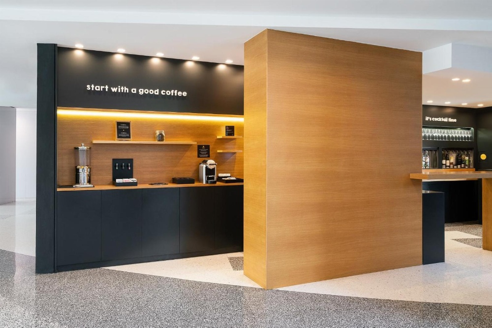 HI Hotel Bari Image 24