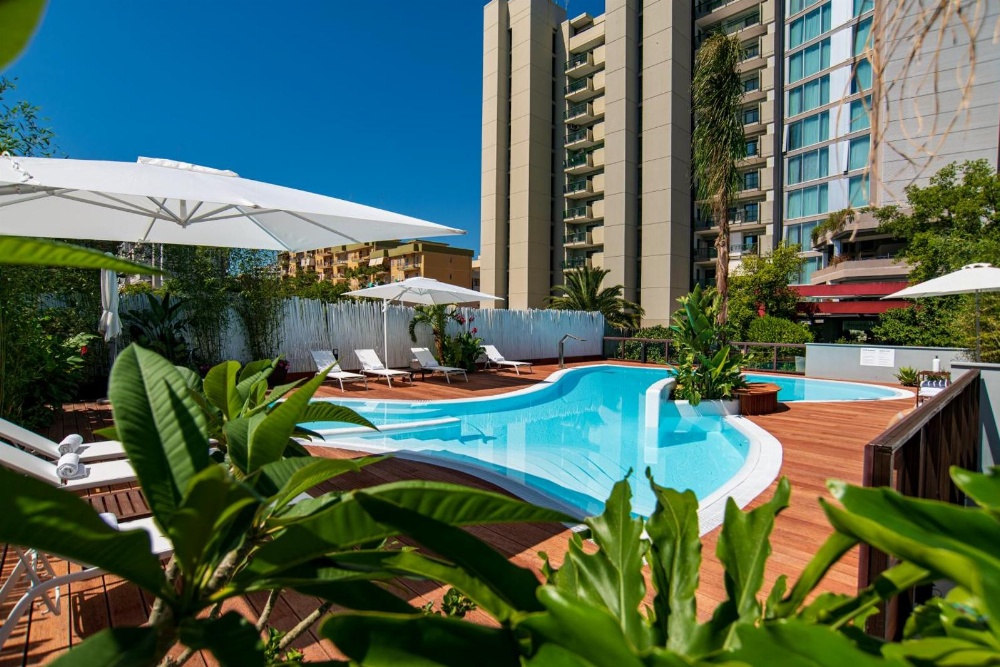 HI Hotel Bari Image 40