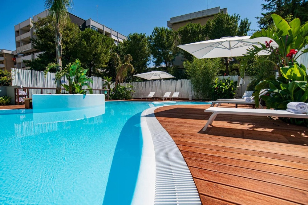 HI Hotel Bari Image 43