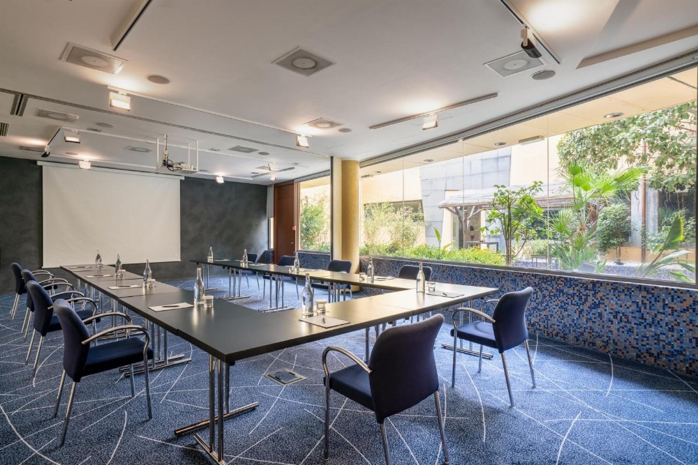 HI Hotel Bari Image 46