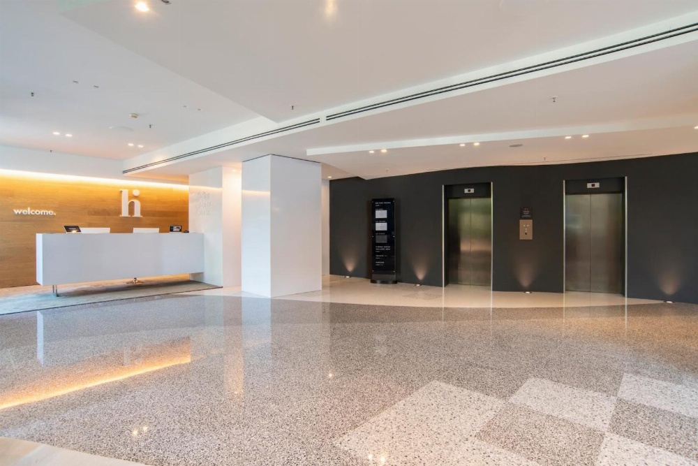 HI Hotel Bari Image 6